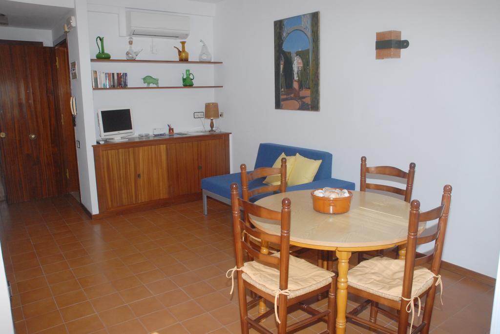 Apartaments Bonaventura 7 Sitges Esterno foto